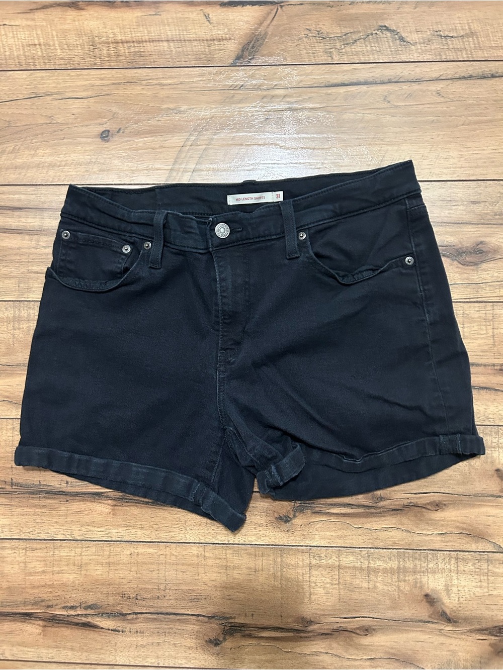 Levi’s Black Women's Denim Shorts - Mid-Length
